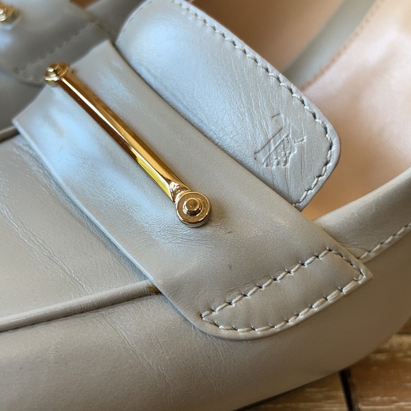 Tod’s Women’s Leather Gray Block Black Heel Size 38 - Picture 13 of 14